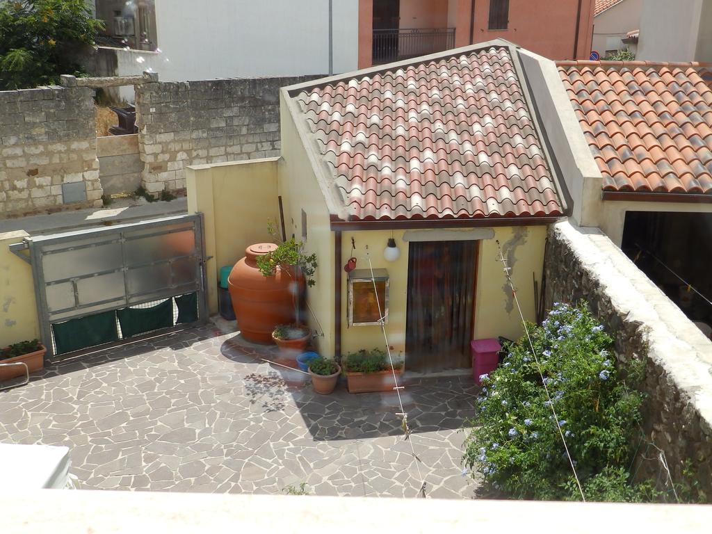 Sa Chessa B&B Ploaghe Εξωτερικό φωτογραφία